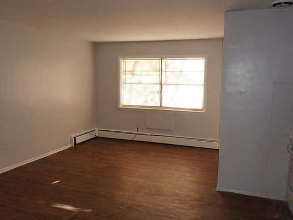 3rd image of 161 N Arlington Ave APT 3