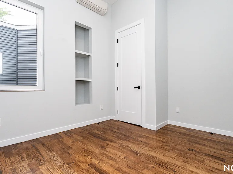 1628 Summerfield St #2B — Photo 14