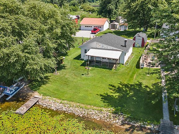 2nd image of 462 Story Lake Dr