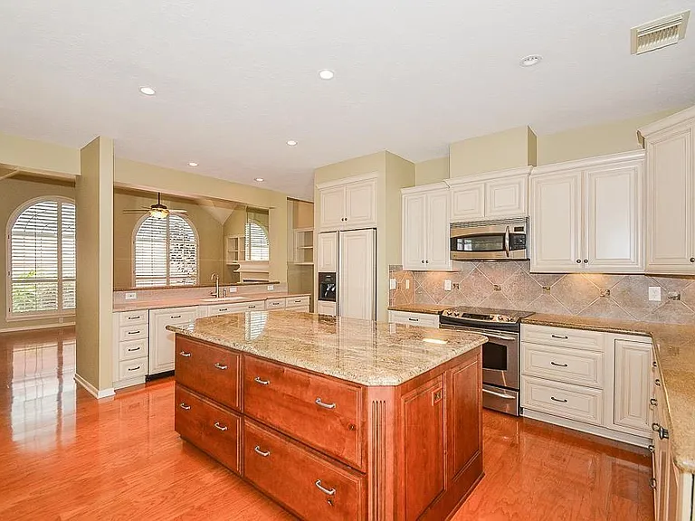 46 Grants Lake Cir — Photo 13