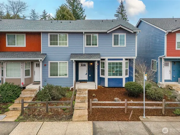 211 Norpoint Way NE, Tacoma, WA 98422