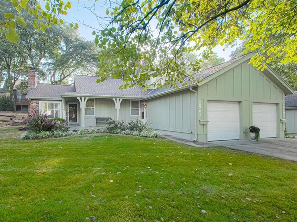 10201 Edelweiss Cir, Merriam, KS 66203