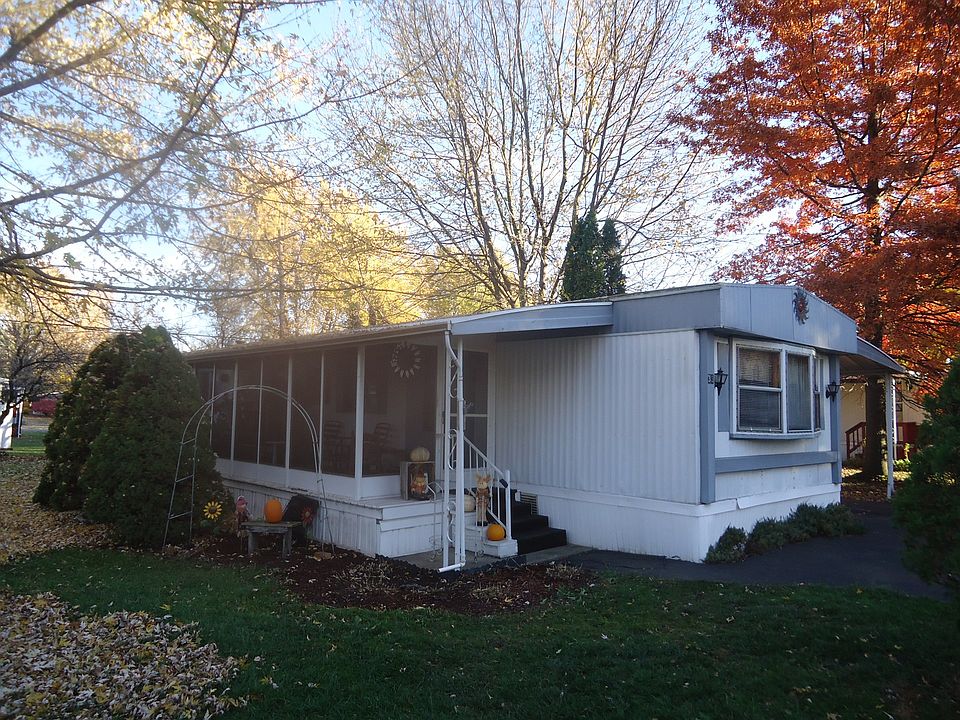 1st image of 33 Hillside Dr