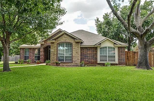 1st image of 1531 Cardinal Cir