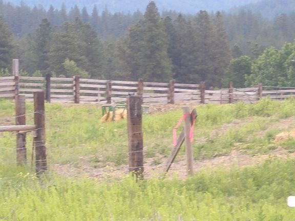 2nd image of 10XX Highway 395 S
