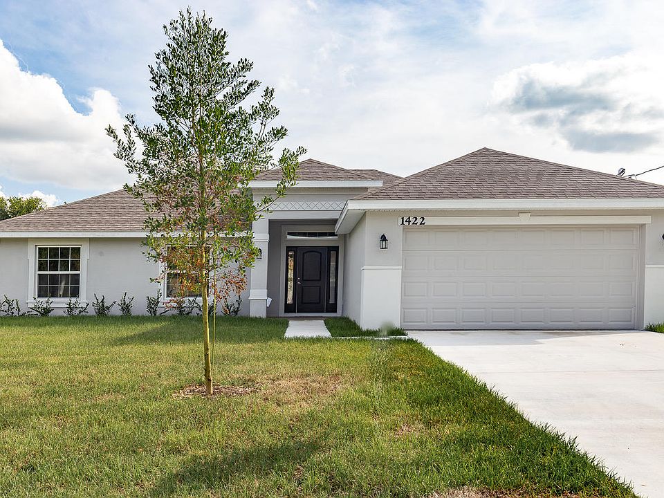 1st image of 1422 SW Sudder Avenue