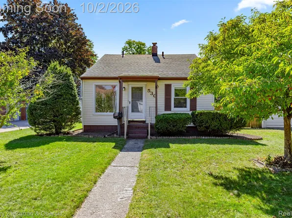530 Gardner Ave, Clawson, MI 48017