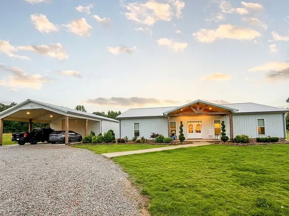 1245 Rabbit Ranch Rd, Henderson, TN 38340