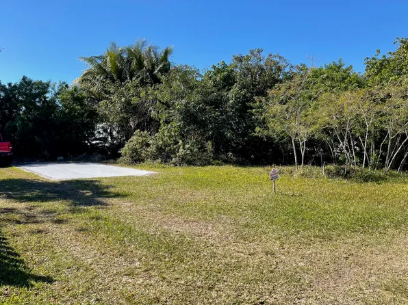 28168 Julia Ave, Little Torch Key, FL 33042