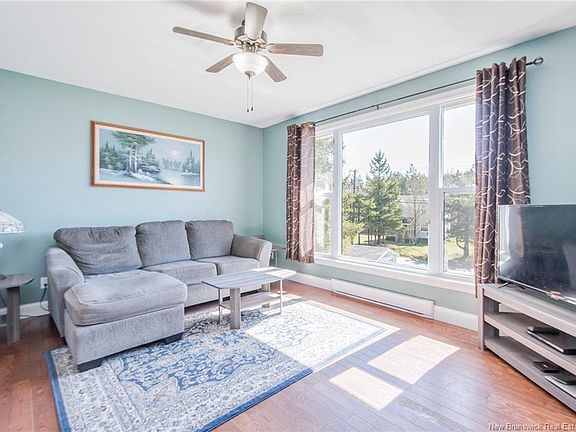 2nd image of 1201 Rothesay Rd