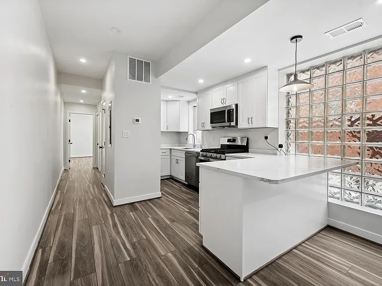 1850 Ingleside Ter NW #2 — Photo 6