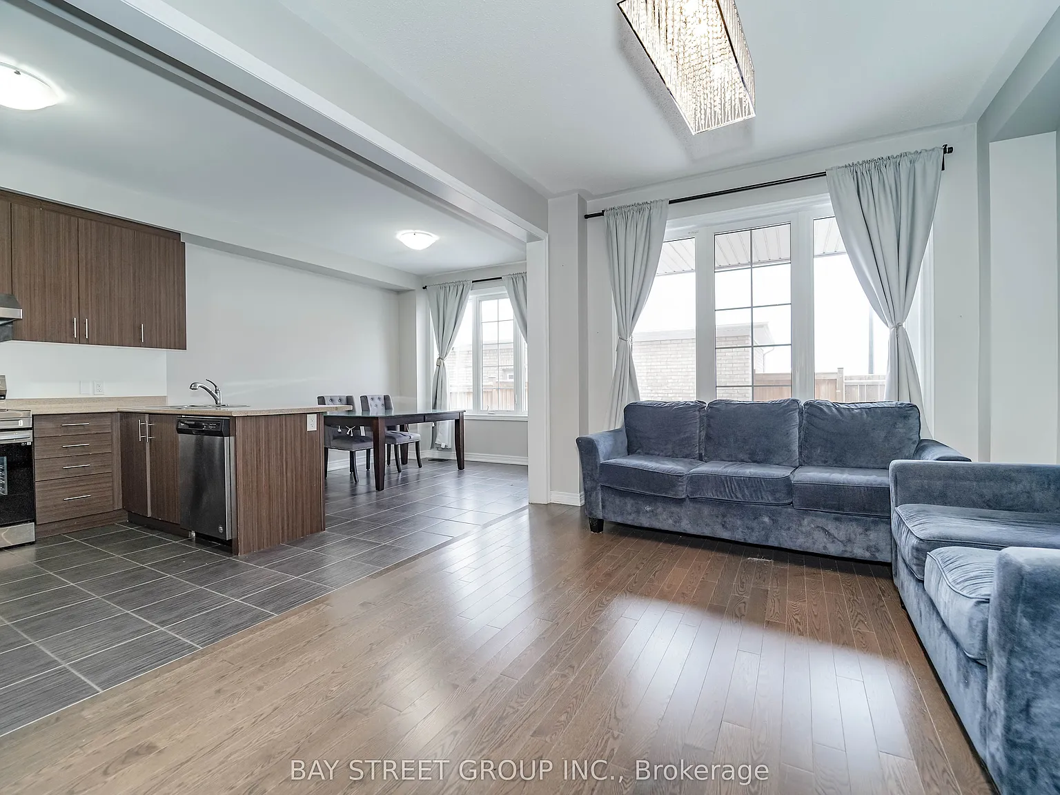 4 bed, $3,400 — Photo 4