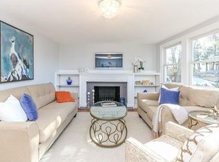 8 Dayton Ave, Westwood, MA 02090