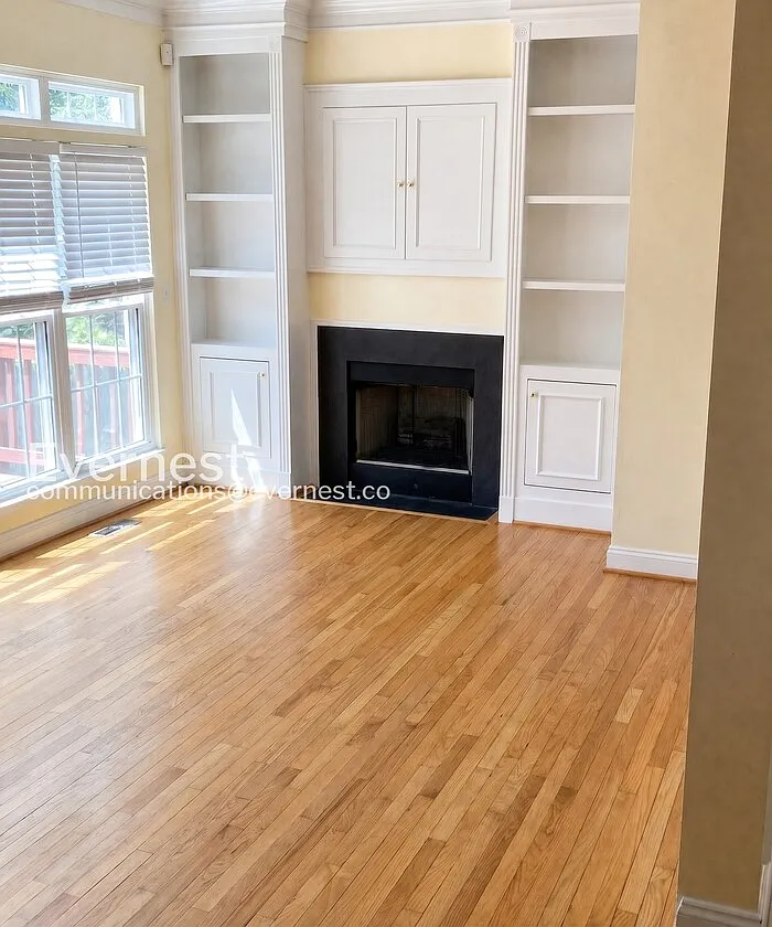 4 bed, 3.0 bath, 5075 sqft, $3,595 — Photo 4