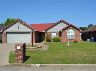 7916 S 25th St, Fort Smith, AR 72908