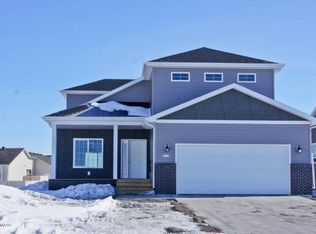5084 44th St S, Fargo, ND 58104