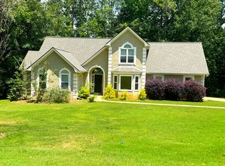 45 Spring Forest Ct, Sharpsburg, GA 30277