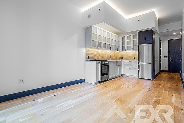 1st image of 10 Montieth St APT 258