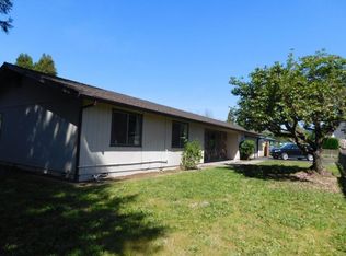 1910 Colorado Ln, Grants Pass, OR 97527