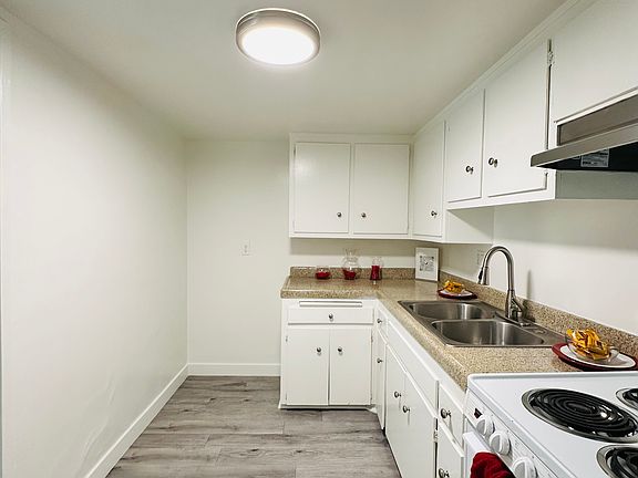 5th image of 13730 Via Del Palma Ave #9