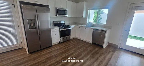 2225 Park St #101 Photo 1