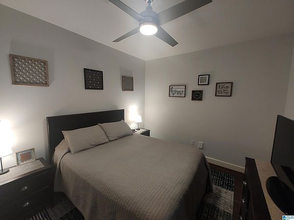 3rd image of 24 Ashton Cir