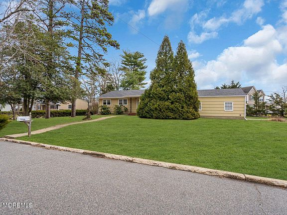 5th image of 35 Williamsburg Drive