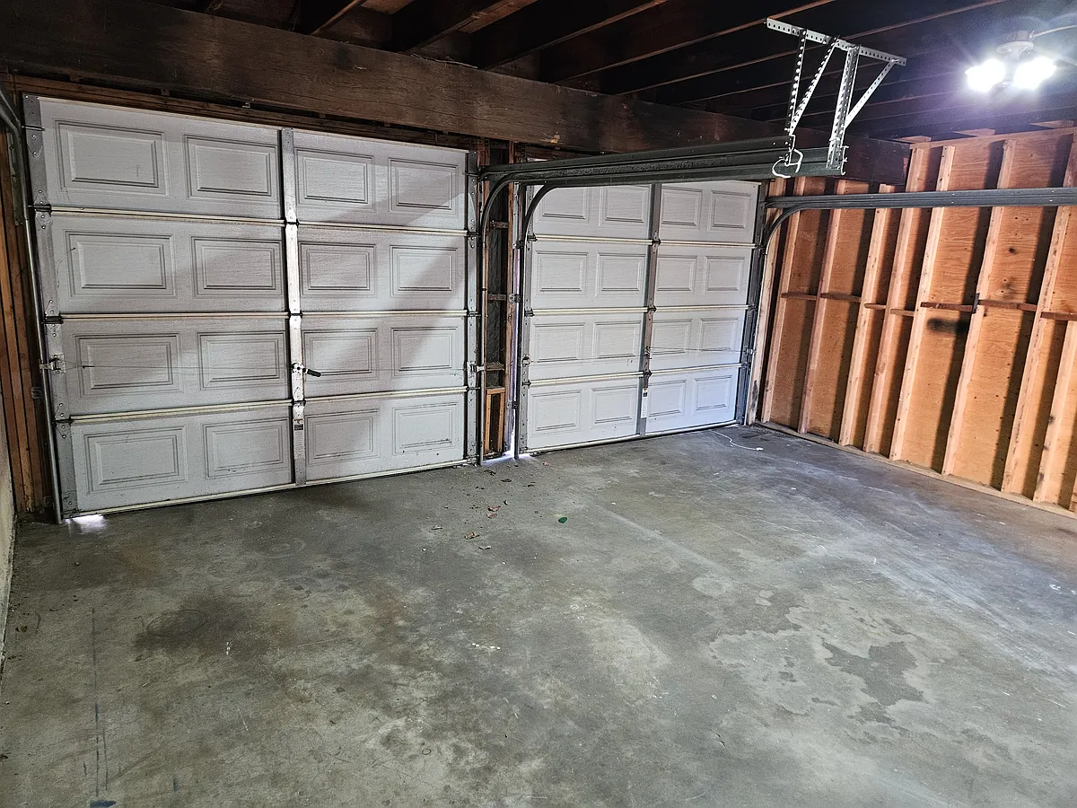 Building Photo - 2063 Evergreen St