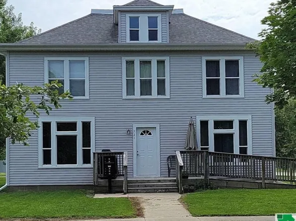 721 12th St Unit 2, Onawa, IA 51040