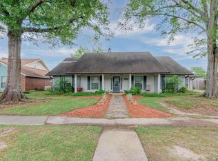 14133 Woodland Ridge Ave, Baton Rouge, LA 70816