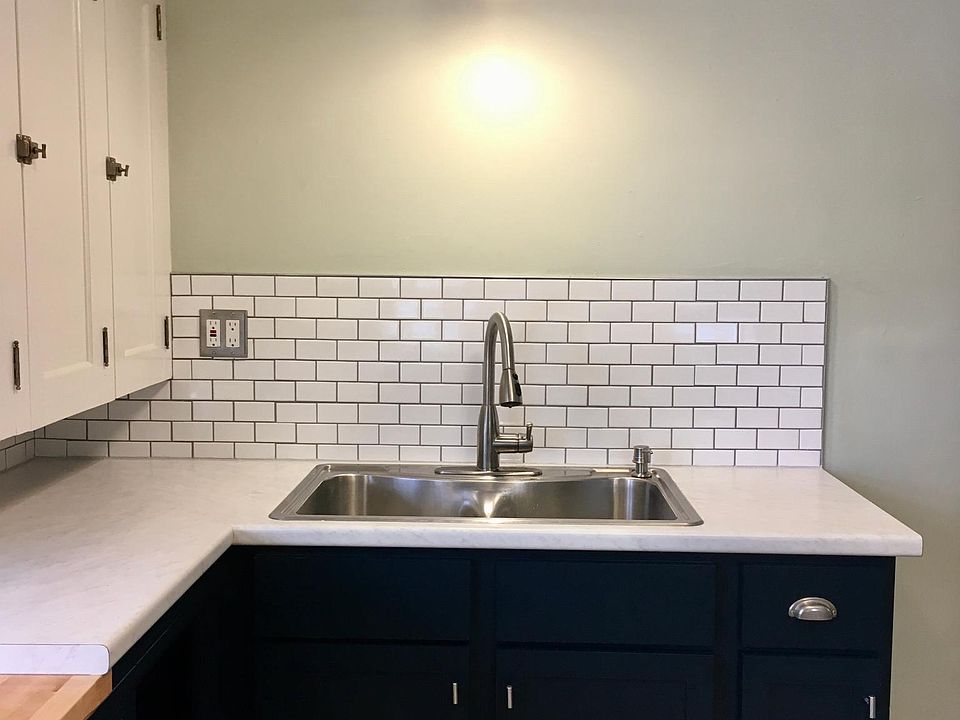 1st image of 1322 22nd Ave NE #2