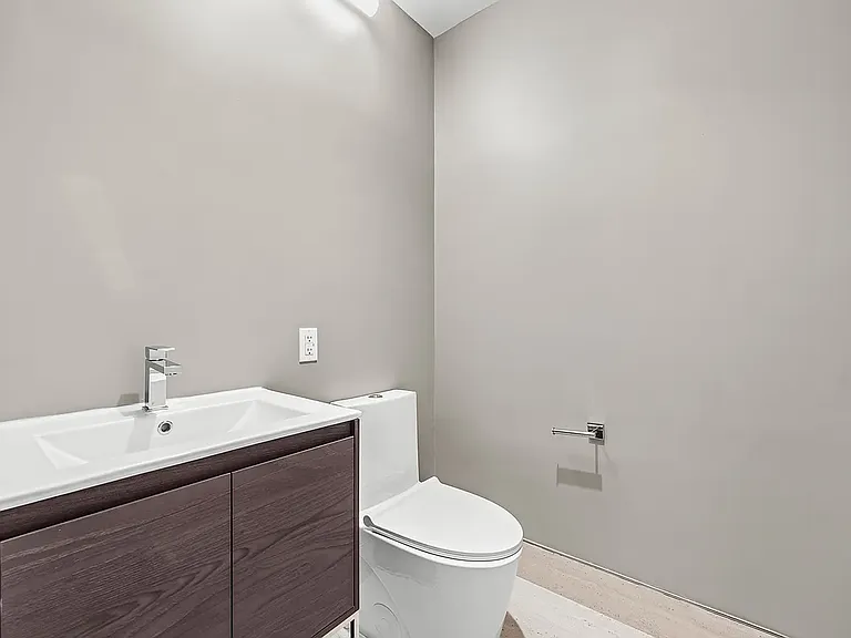 91 Bruckner Blvd #111 — Photo 6