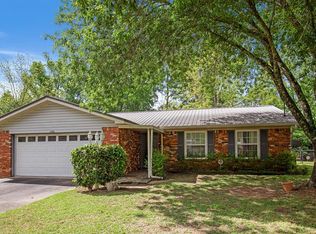 2306 Aberdeen Rd, Dothan, AL 36301