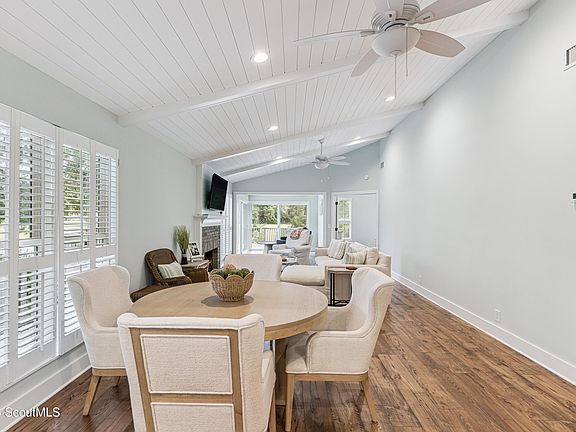 3rd image of 39 Bay Tree Ct E #E