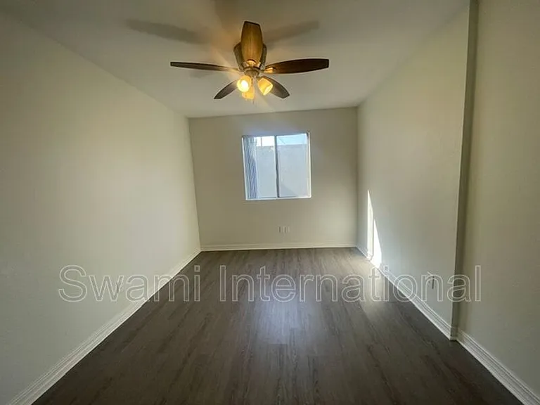 345 E Stepney St #4 — Photo 20