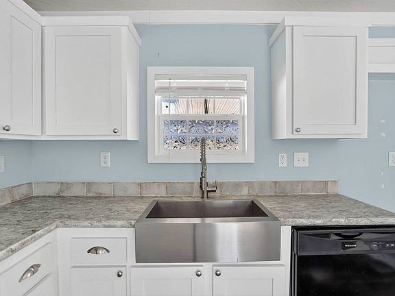 5th image of 12415 Thonotosassa Rd #77