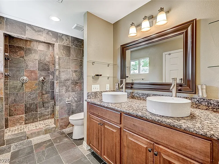 4153 Woodcrest Rd — Photo 36