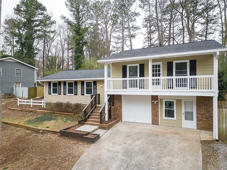1st image of 644 Continental Dr