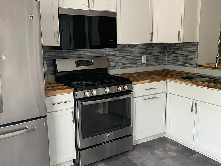 E Redrock Dr — Photo 10