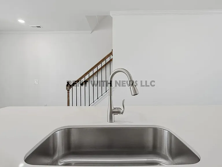 2307 Oakwood Meadows Ct — Photo 15
