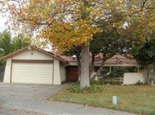 14 Space Ct, Sacramento, CA