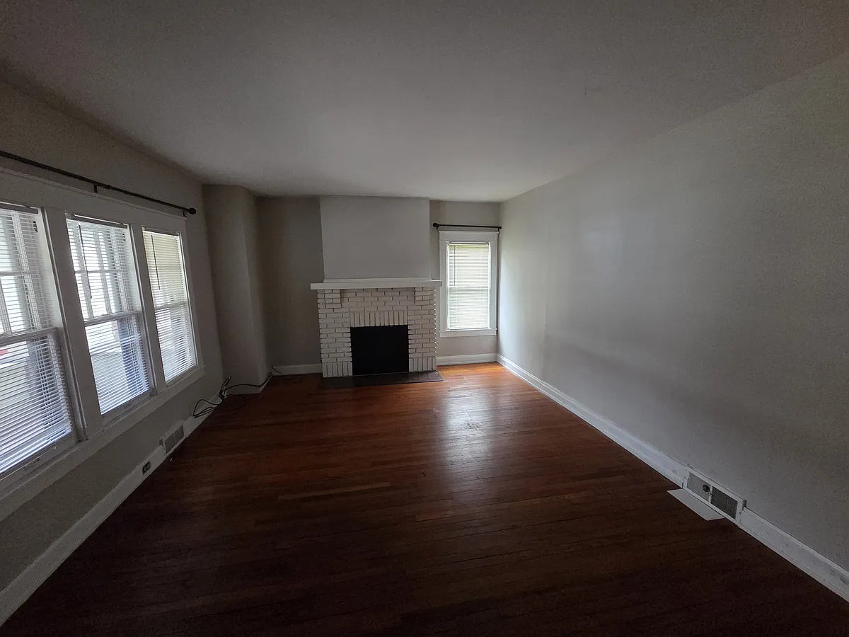 Building Photo - 915 Indiana Ave #1