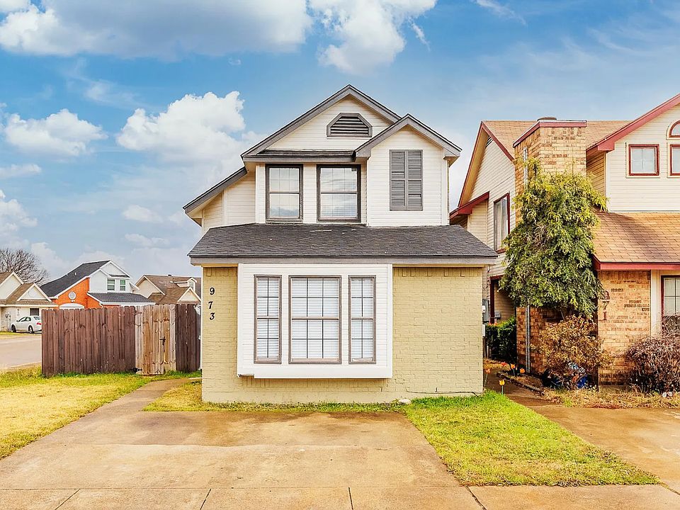 1st image of 973 Fairbanks Cir