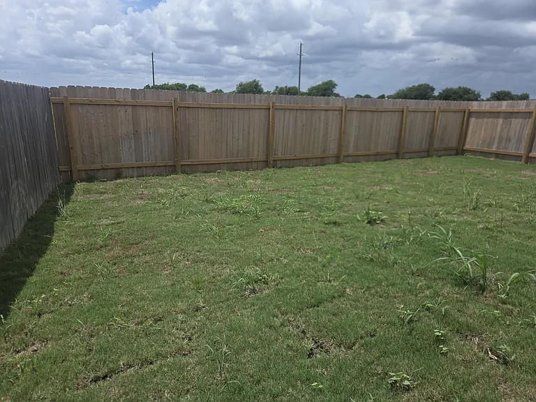 604 Rancho Del Cielo Loop — Photo 19