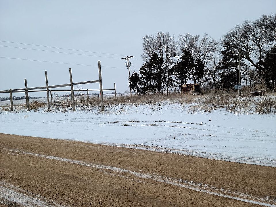 1st image of 7024 SE Starr St