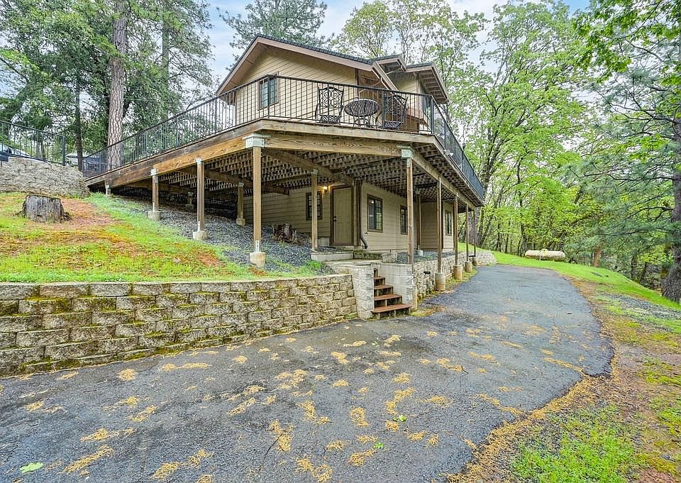 1st image of 20700 Birchwood Dr