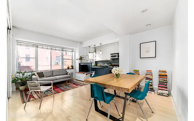 Sold by Douglas Elliman | media 15