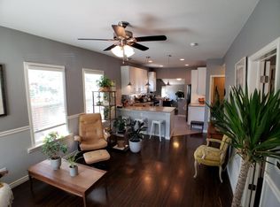 3361 S Logan St, Englewood, CO 80113