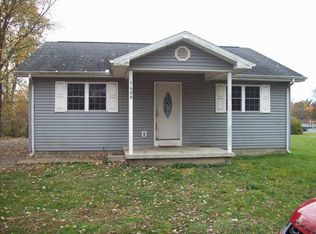 7688 E Scott St, Dugger, IN 47848