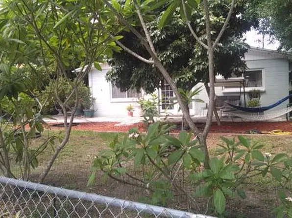 3911 Sunrise Dr S, Saint Petersburg, FL 33705